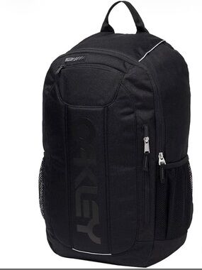 NWT Oakley Enduro 20L 3.0 Backpack in Blackout